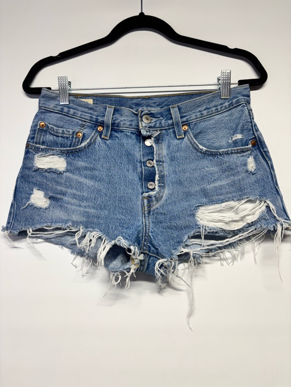 ✨Levi's Premium 501 Denim Luxor Light Wash Short Size 26 - Picture 4 of 15